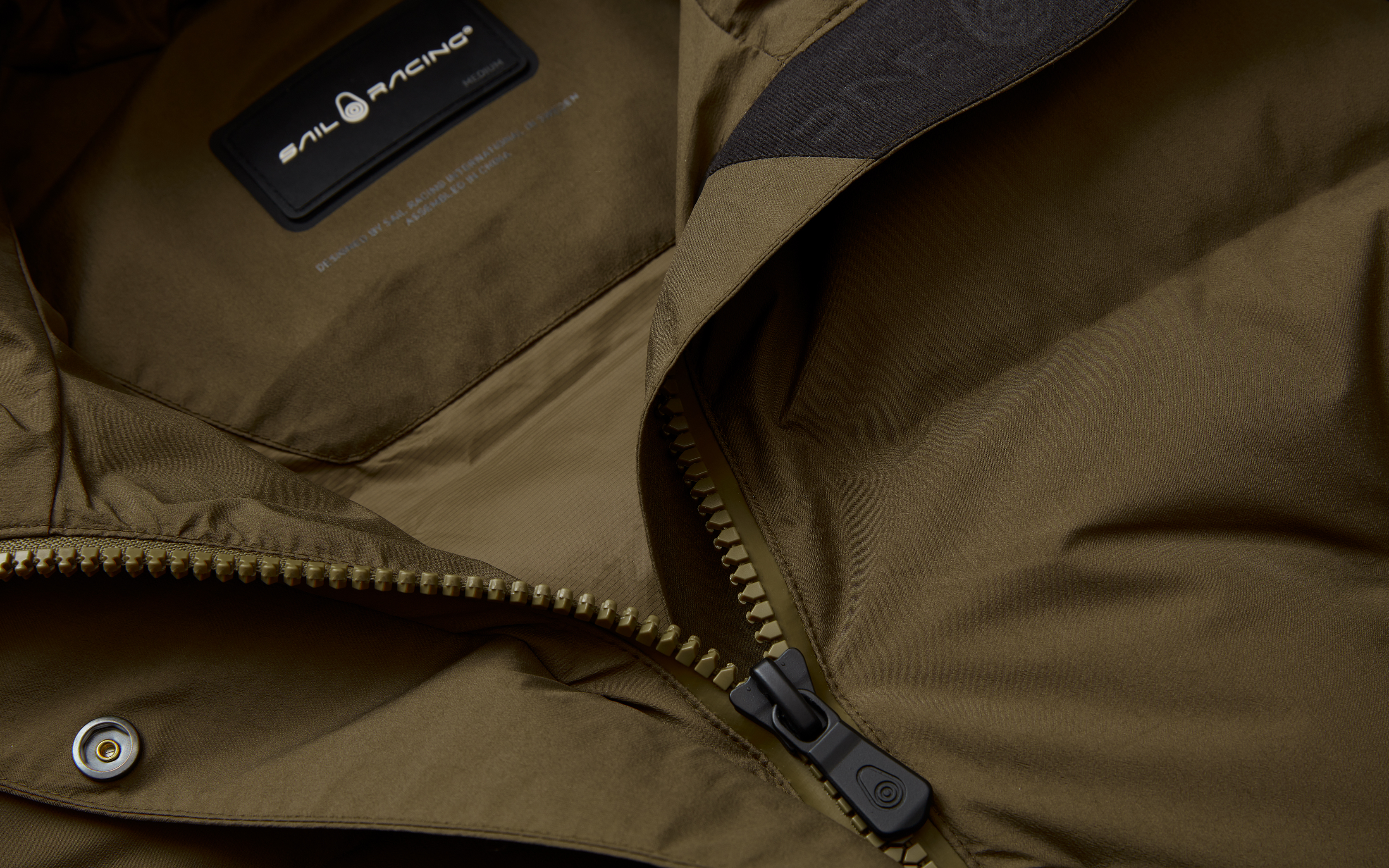 W RACE EDITION DOWN COAT