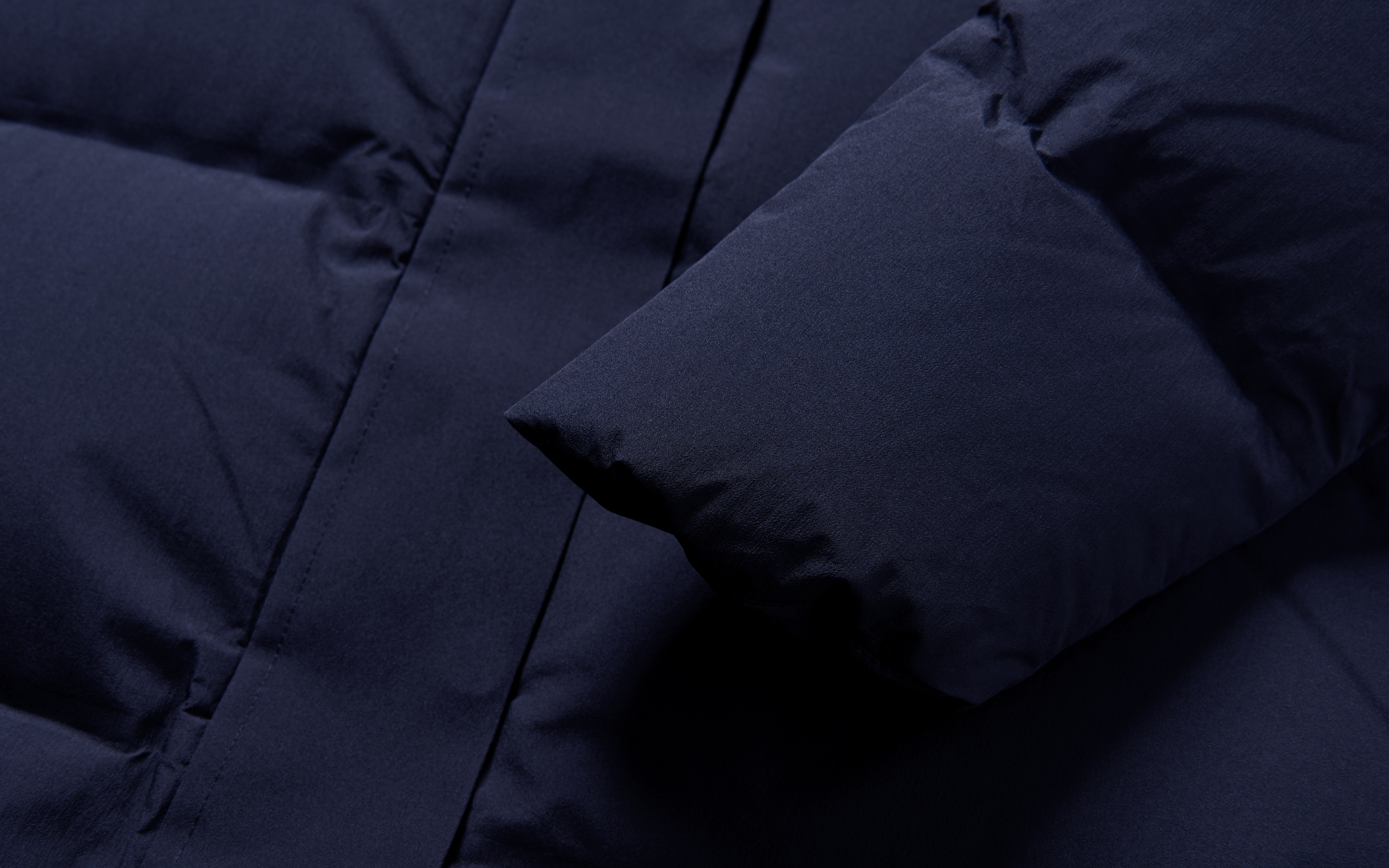 W RACE EDITION DOWN PARKA