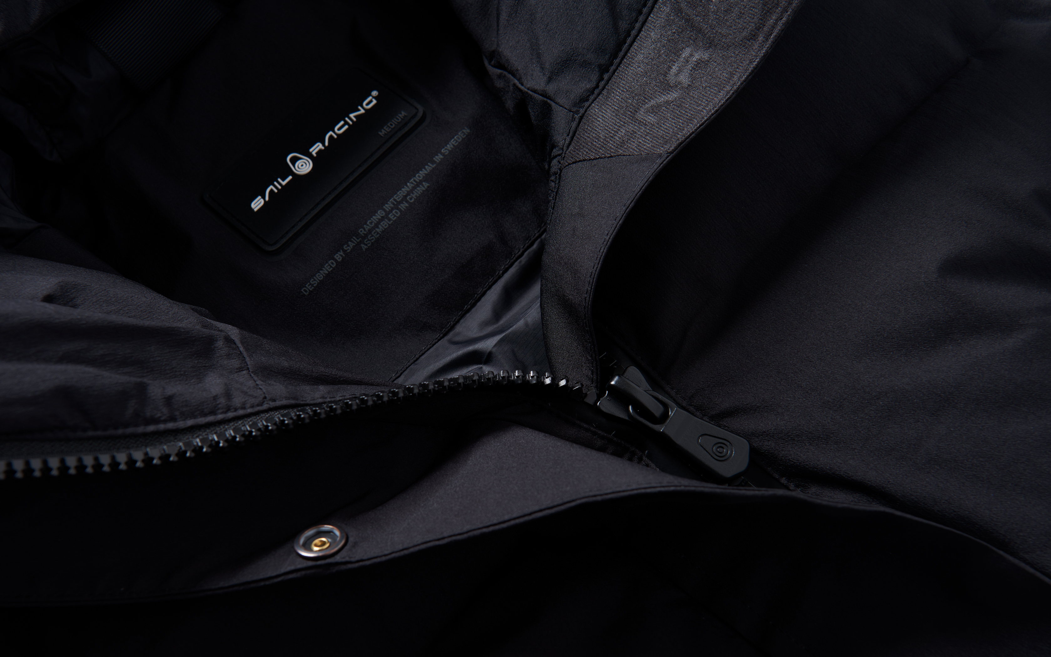 W RACE EDITION DOWN PARKA