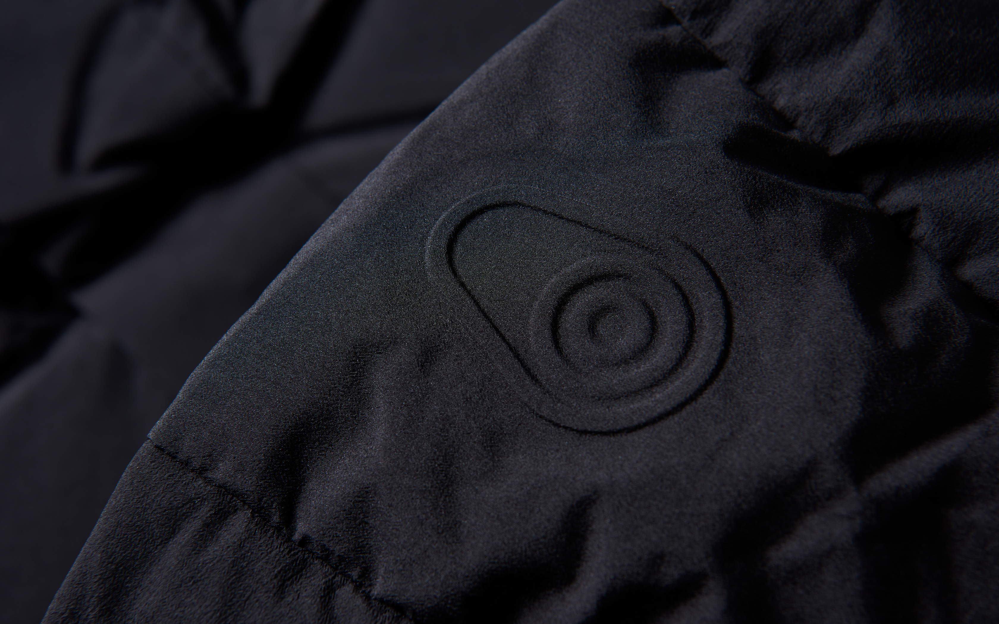 W RACE EDITION DOWN PARKA