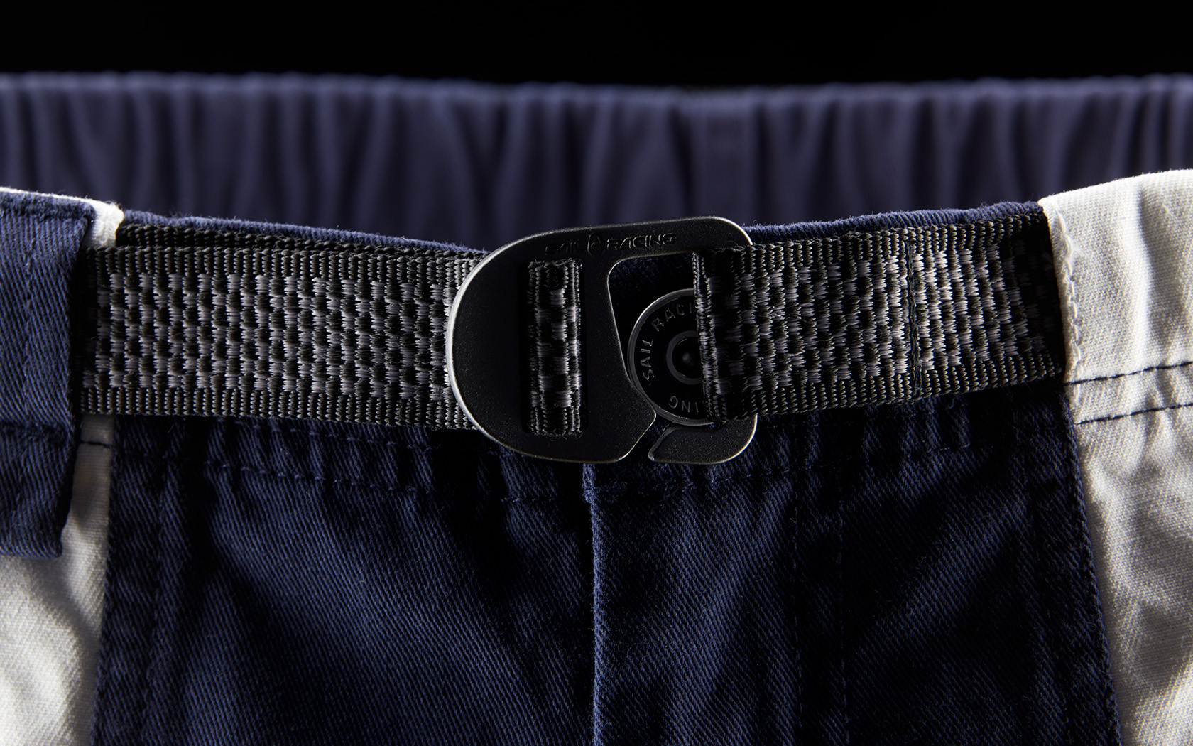 BREEZE BLOCKED SHORTS